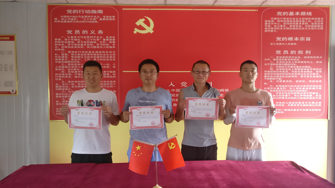 蕭楊路項目部舉辦“我的青春不再塵土飛揚”衛生評比檢查活動