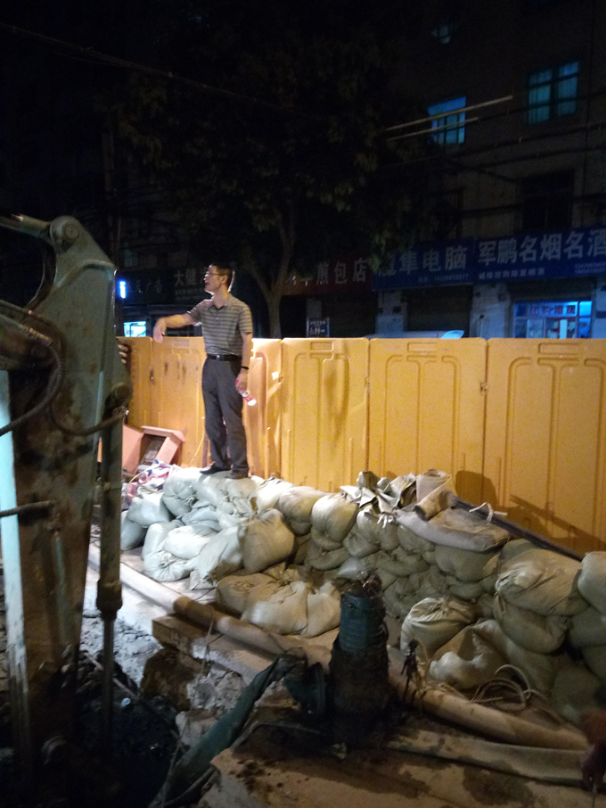 夙夜為公,一路暢通安徽交航總經理方申柱帶領項目班子攻克項目難點紀實 夙夜為公,一路暢通安徽交航總經理方申柱帶領項目班子攻克項目難點紀實